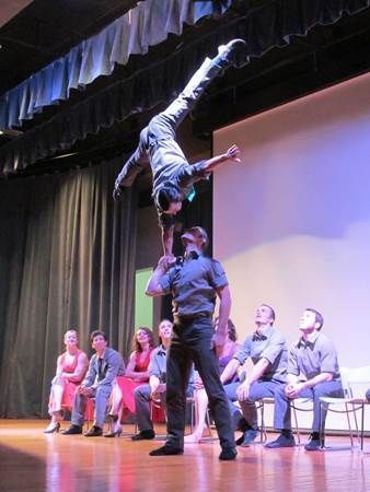 cirque-eloize-11
