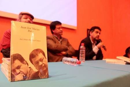 presentan-libro-2 presentan-libro-2