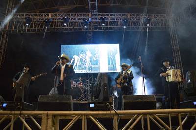 lienzo charro3