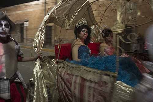 desfile-muertos-guadalupe7