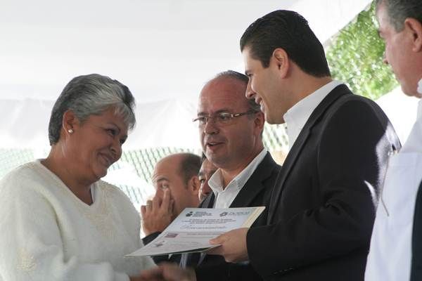 entrega-equipo-izea-3