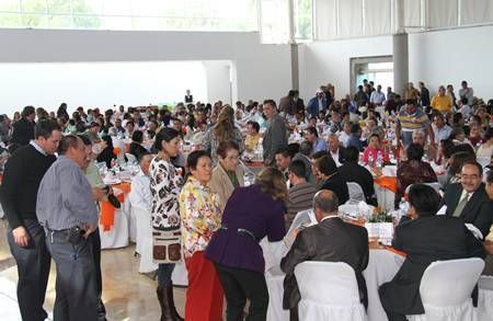 reconocen-maestros-jubilados-1