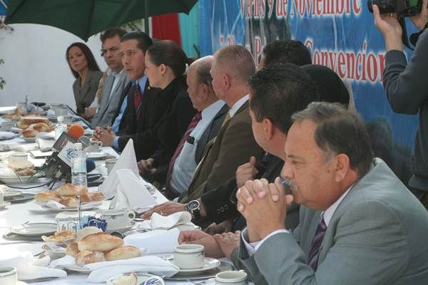 fraternidad-hombres-negocios-1