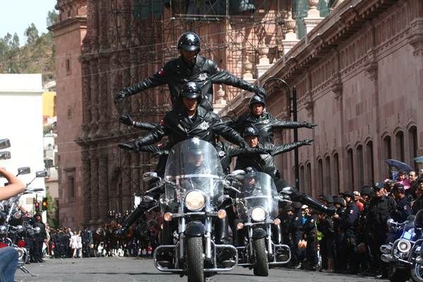 desfile-20-noviembre-2012-16
