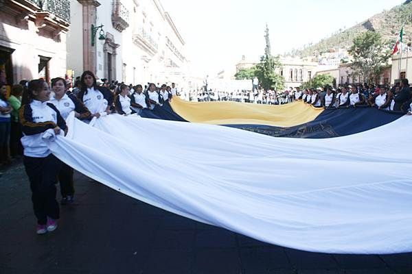 desfile-20-noviembre-2012-3