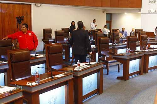suspenden-sesion-congreso-zacatecas3