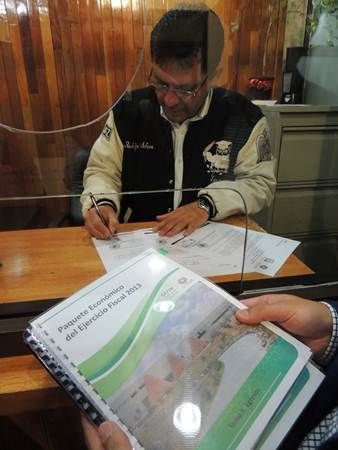 entrega-paquete-economico entrega-paquete-economico