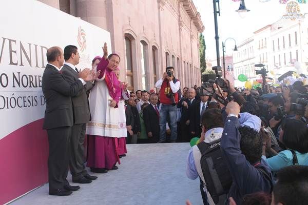 bienvenida-obispo-sigifredo-noriega-10