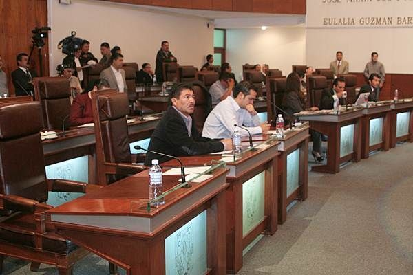 comparecencia-francisco-escobedo-secretario-1
