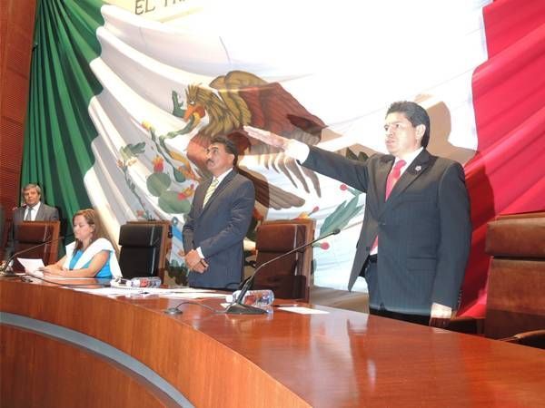 fernando-soto-acosta-secretario-finanzas3