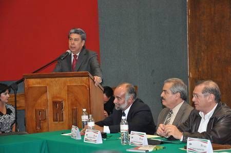analizan-pri-manifiesto-1