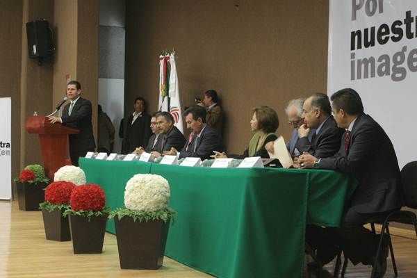 por-nuestra-imagen-3