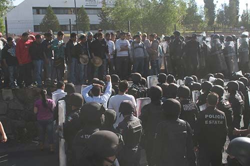 manifestacion-represion-policiaca-san-marquenos4