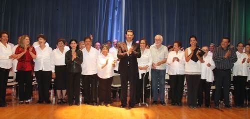 gobernador-coro3