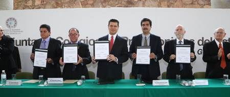 colegios-profesionistas-2 colegios-profesionistas-2