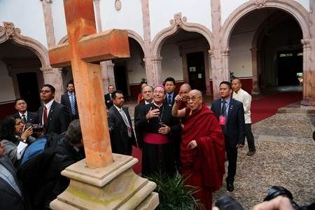 dalai-lama-33