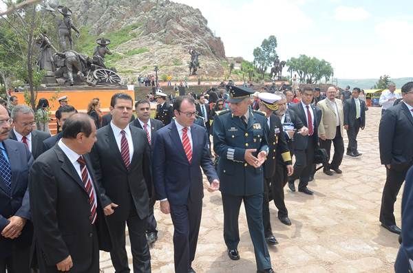inauguracion-monumento-bufa-6