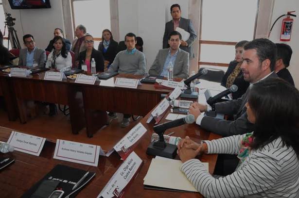 primer-parlamento-joven primer-parlamento-joven