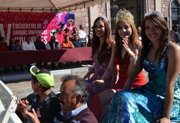 Desfile-Bandas-Guadalupe-2