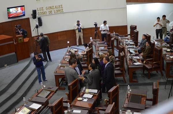 protesta-consejeros-ieez-2