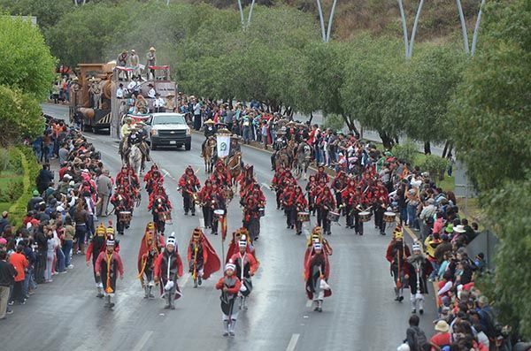desfile-toma-zacatecas-2