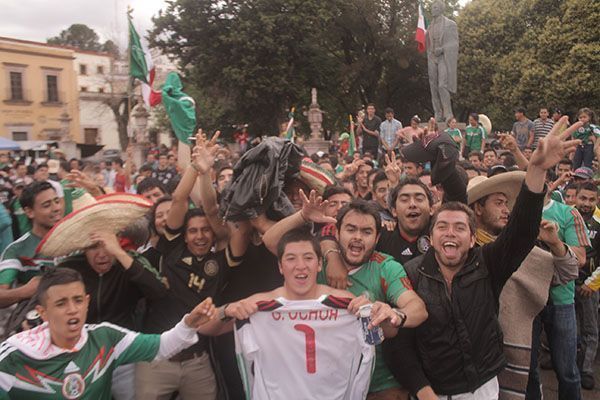 celebracion-partido-mexico-12