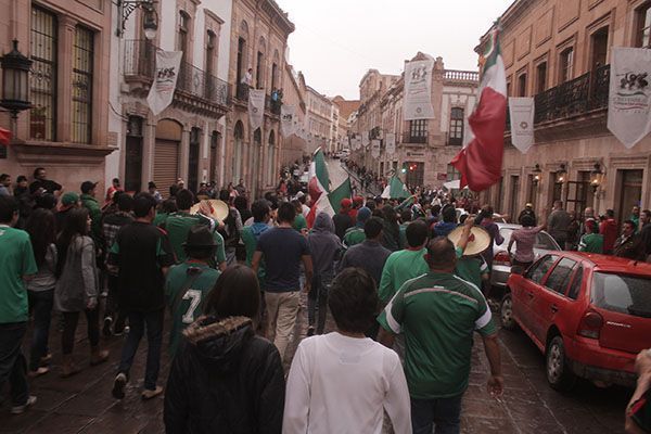 celebracion-partido-mexico-28
