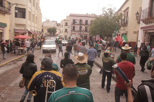 celebracion-partido-mexico-3