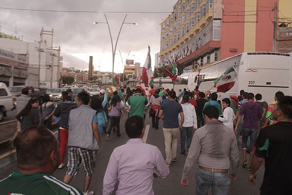 celebracion-partido-mexico-30
