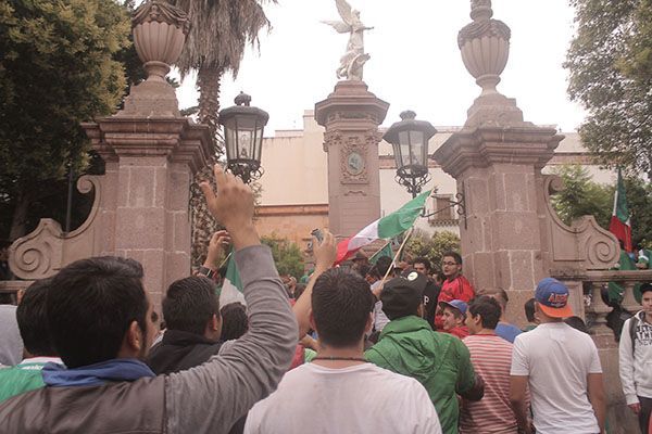 celebracion-partido-mexico-5