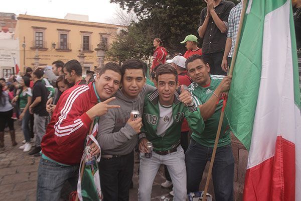 celebracion-partido-mexico-9