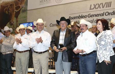 cierre-convencion-ganadera-4