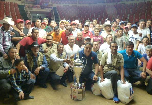gallos-3 gallos-3