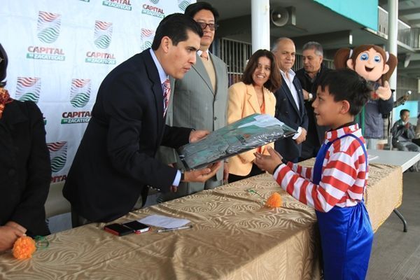entrega-uniformes-2