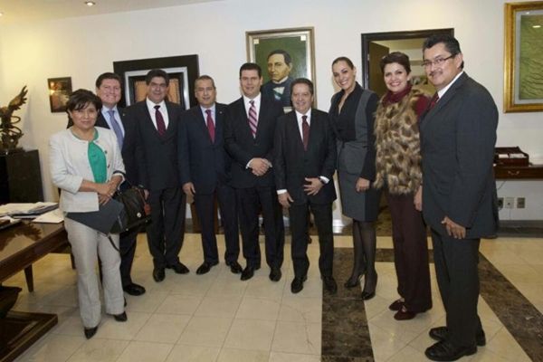 gobernador-presupuesto-2 gobernador-presupuesto-2