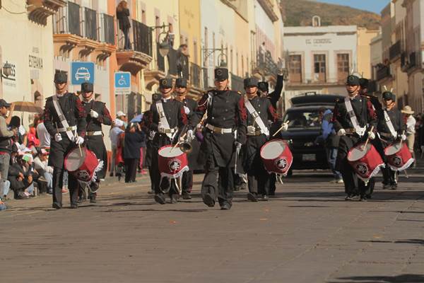 desfile-revolucion-13