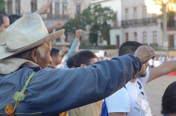 apoyo-estudiantes-normalistas-9