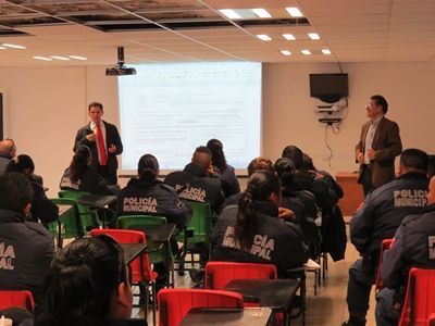 capacitacion-policias-2