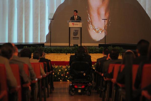 informe-carlos-8