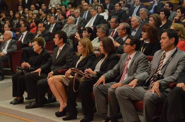 homenaje-postumo-1