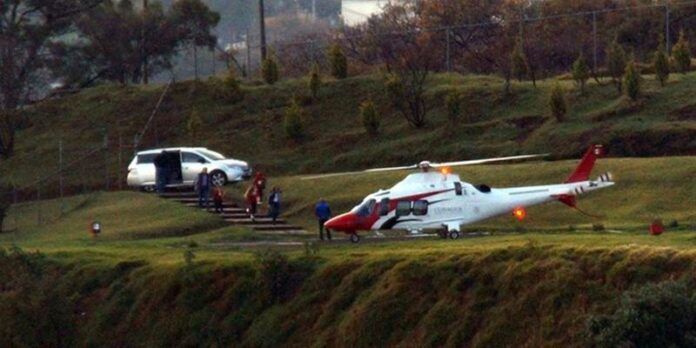 Vecino difunde imagen del momento en que la familia aborda el helicóptero Vecino difunde imagen del momento en que la familia aborda el helicóptero