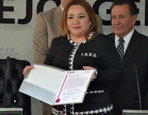 Elia-Olivia-Castro-Rosales