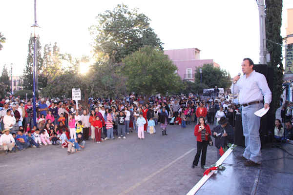 Llevan el Festival Navideño 2010 a Tlaltenango.