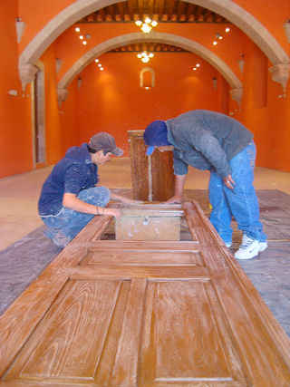 Se repararon 12 ventanas y la puerta principal. (Cortesía) Se repararon 12 ventanas y la puerta principal. (Cortesía)