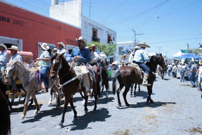 Comenzará el sábado con la tradicional cabalgata charra