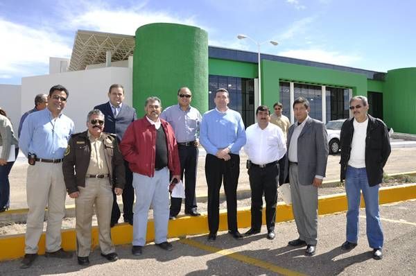 La Secretaría de Obras Públicas entregó el Centro Regional de Servicios del Gobierno del Estado. La Secretaría de Obras Públicas entregó el Centro Regional de Servicios del Gobierno del Estado.