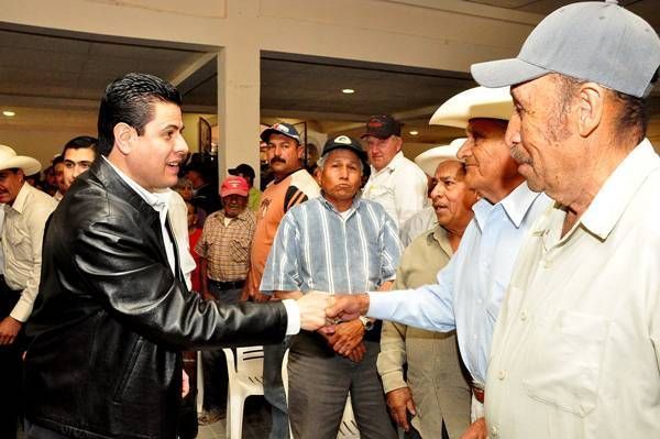 Miguel Alonso saludó a los asistentes Miguel Alonso saludó a los asistentes