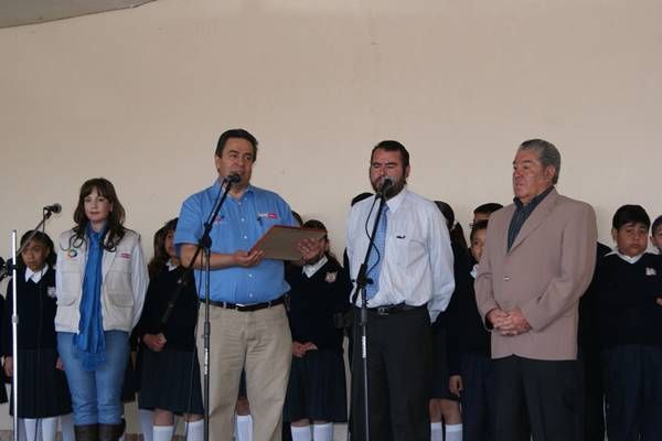 Entregaron reconocimiento a la primaria