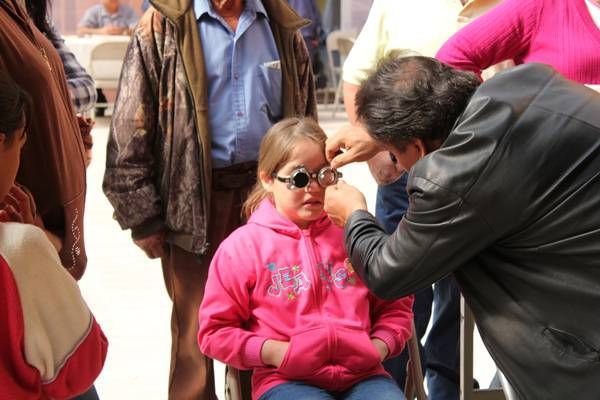 El programa “Para Ver Mejor” celebró la primera entrega de lentes a más de 200 personas.
