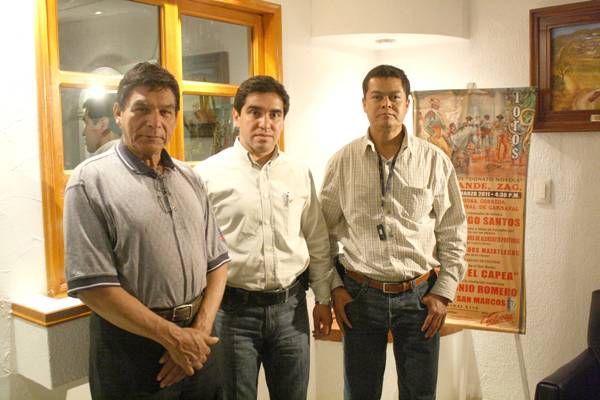 Integrantes del Ayuntamiento de Río Grande viajaron a Estados Unidos para concretar acuerdos con clubes migrantes. Integrantes del Ayuntamiento de Río Grande viajaron a Estados Unidos para concretar acuerdos con clubes migrantes.